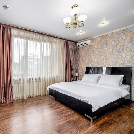 Lux Apartment Gorkiy Park Charkov Buitenkant foto