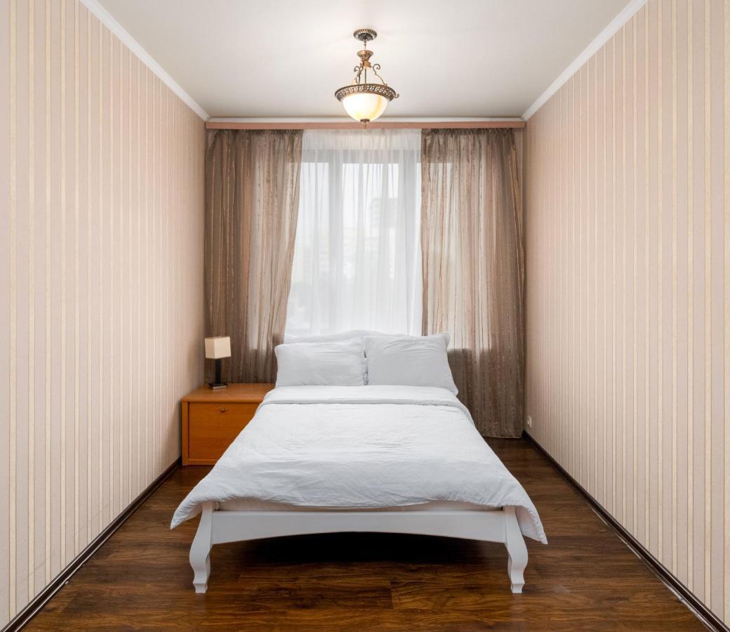 Lux Apartment Gorkiy Park Charkov Buitenkant foto