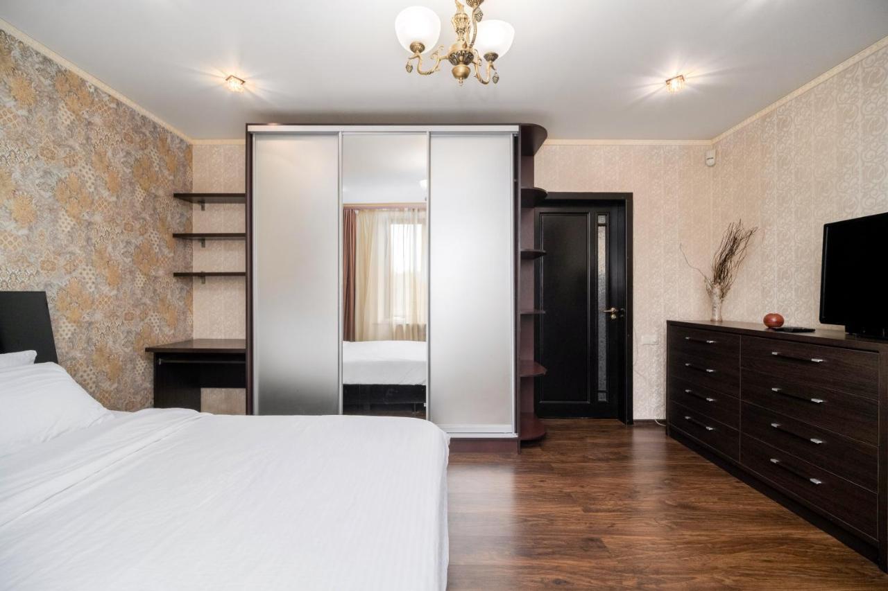 Lux Apartment Gorkiy Park Charkov Buitenkant foto