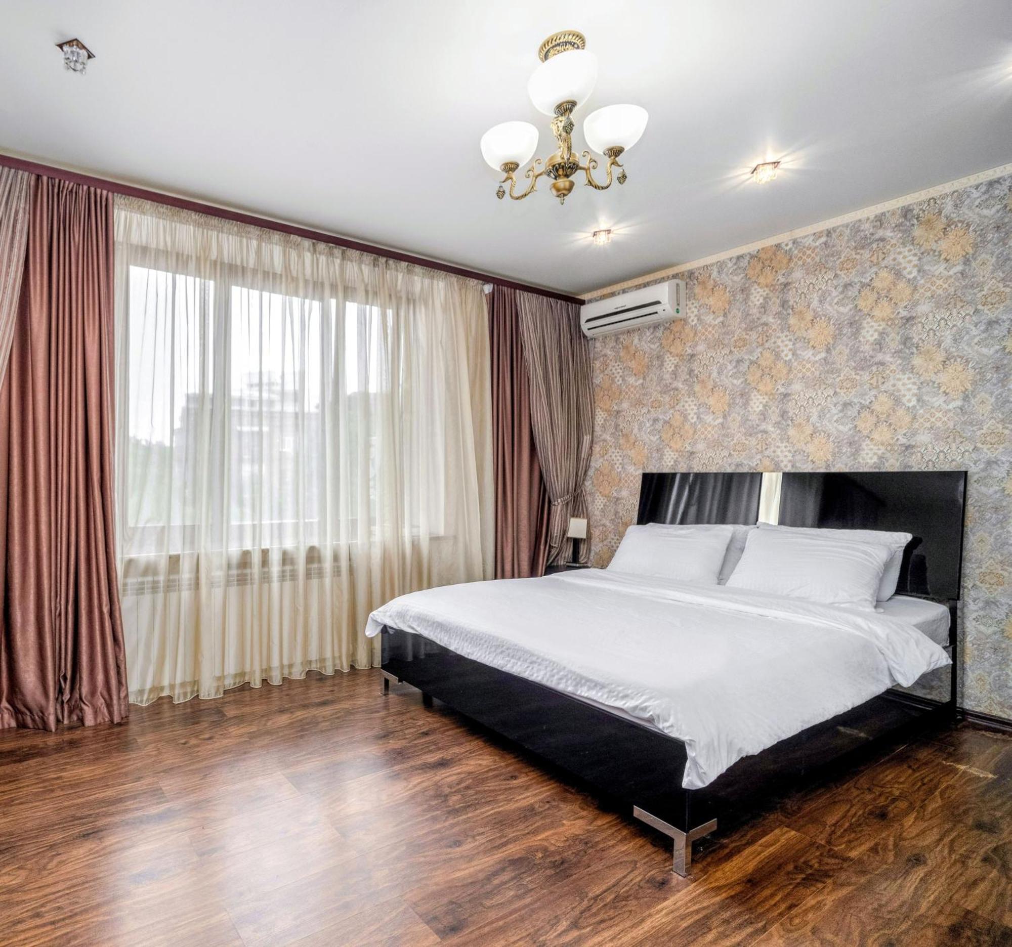 Lux Apartment Gorkiy Park Charkov Buitenkant foto